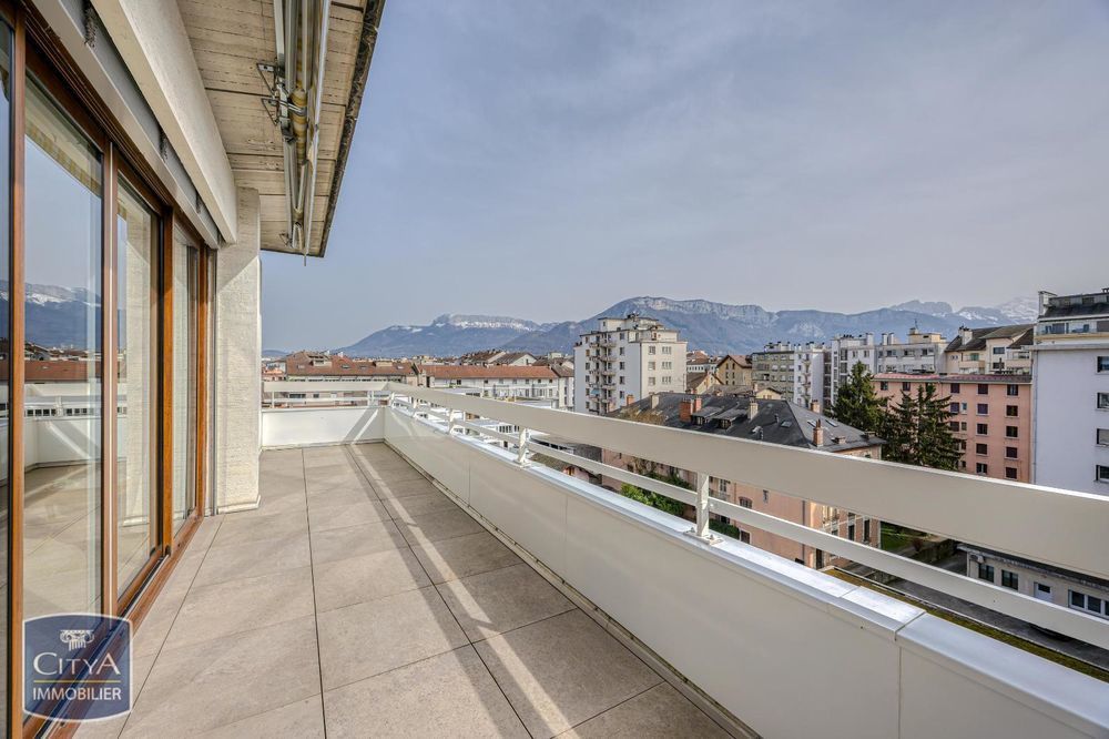 � vendre  Appartement Annecy (74000)