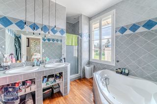  Maison � vendre 9 pi�ces 232 m�