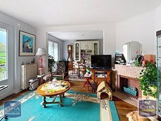  Immeuble � vendre 208 m�