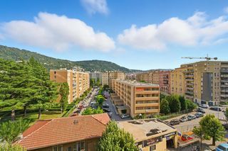  Appartement � vendre 4 pi�ces 82 m�