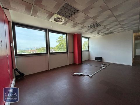 VENTE d'un local commercial de 220 m&sup2;, id&eacute;alement sit... 330000 06110 Le cannet