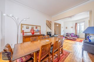  Maison � vendre 9 pi�ces 230 m�