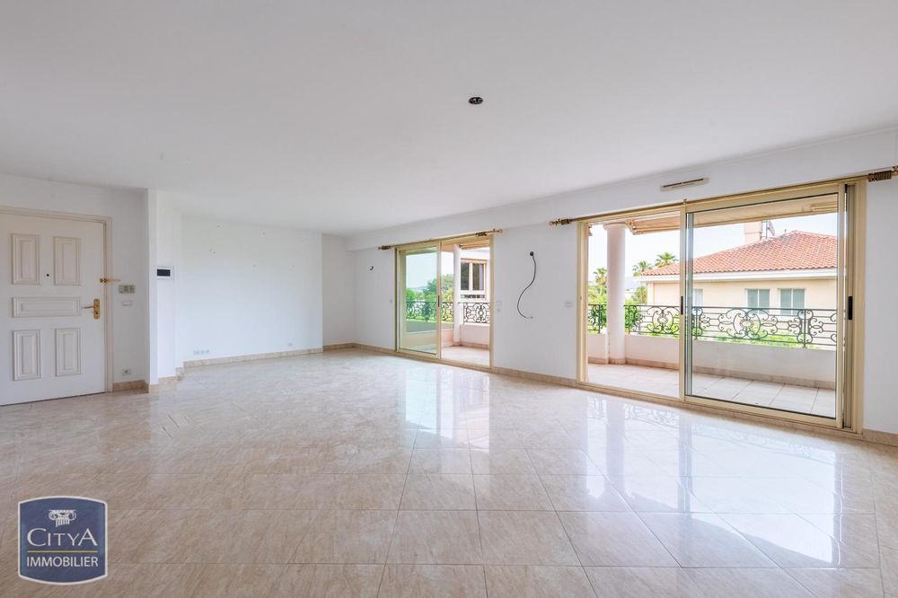 � vendre  Appartement Sanary-sur-Mer (83110)