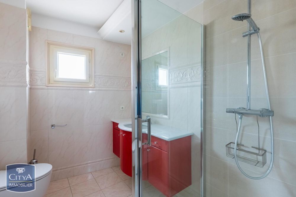 � vendre  Appartement Sanary-sur-Mer (83110)