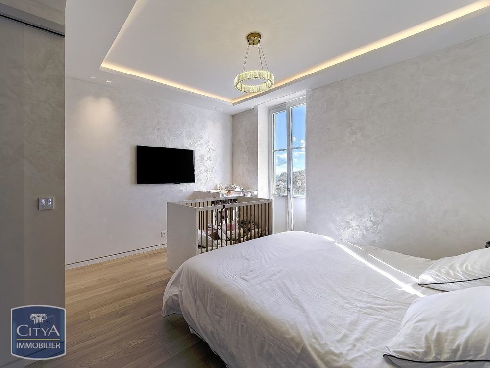 � vendre  Appartement Saint-Jean-Cap-Ferrat (06230)