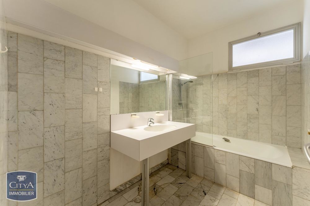 � vendre  Appartement Bordeaux (33000)