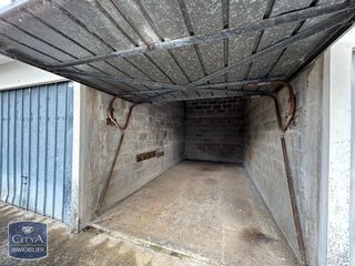  Parking / Garage � vendre 