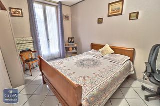  Immeuble � vendre 271 m�