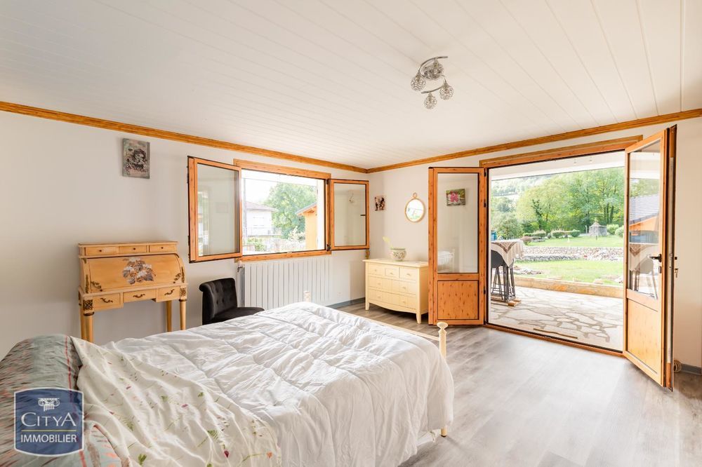 � vendre  Maison Surba (09400)