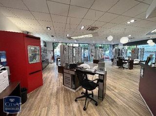  Immeuble � vendre 545 m�