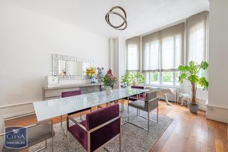  Maison � vendre 9 pi�ces 230 m�