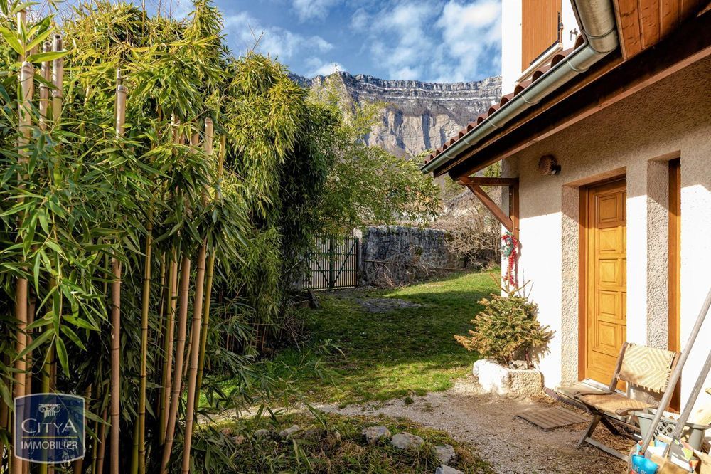 � vendre  Maison Saint-Ismier (38330)