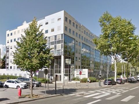 Bureaux - A LOUER - 222 m² non divisibles 2775 69008 Lyon