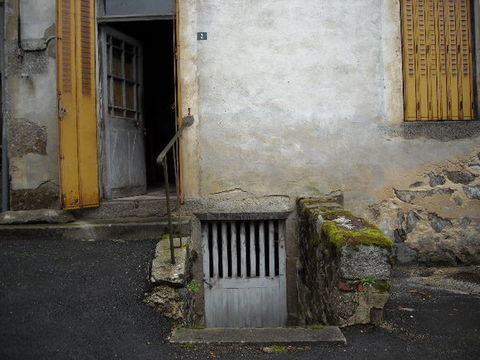   Maison de bourg en pierre r�gion bourbonnaise
Maison - 4 pi�ce(s) - 150 m�