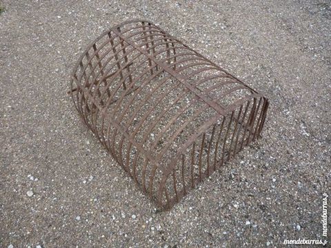 Cage de gazon d&eacute;pla&ccedil;able poule/lapin/cochon d'inde 20 81100 Castres