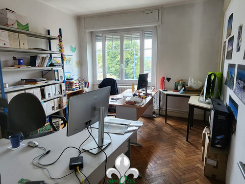 Appartement lou&eacute; en bureaux 198000 25000 Besancon