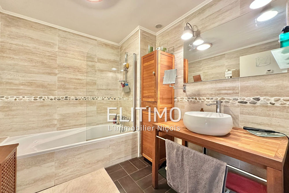 � vendre  Appartement Nice (06100)