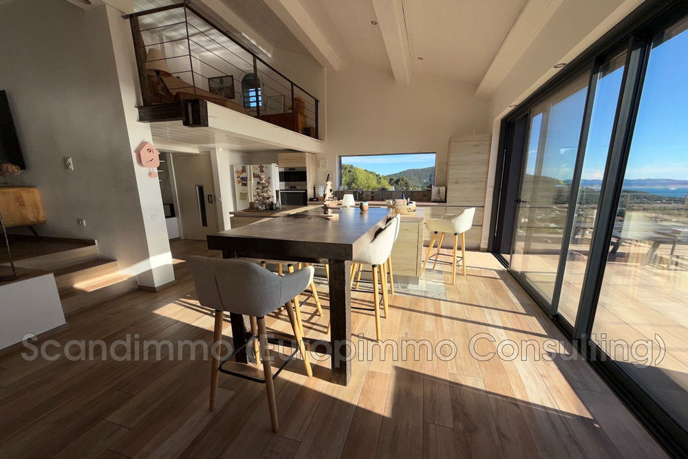 � vendre  Maison Carqueiranne (83320)