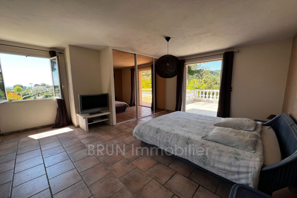 � vendre  Maison Antibes (06600)