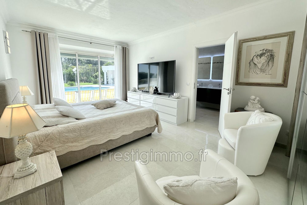 � vendre  Maison Vallauris (06220)