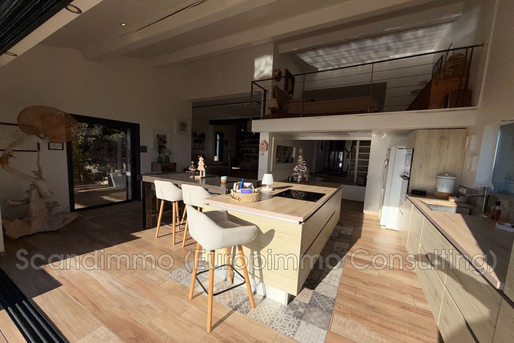 � vendre  Maison Carqueiranne (83320)