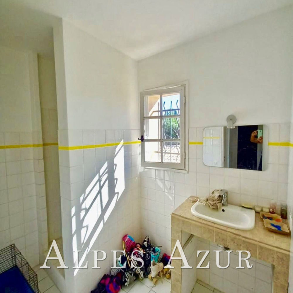 � vendre  Maison Tourrettes-sur-Loup (06140)