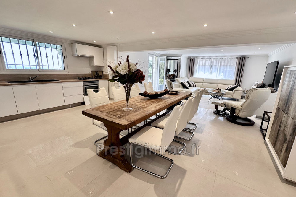 � vendre  Maison Vallauris (06220)