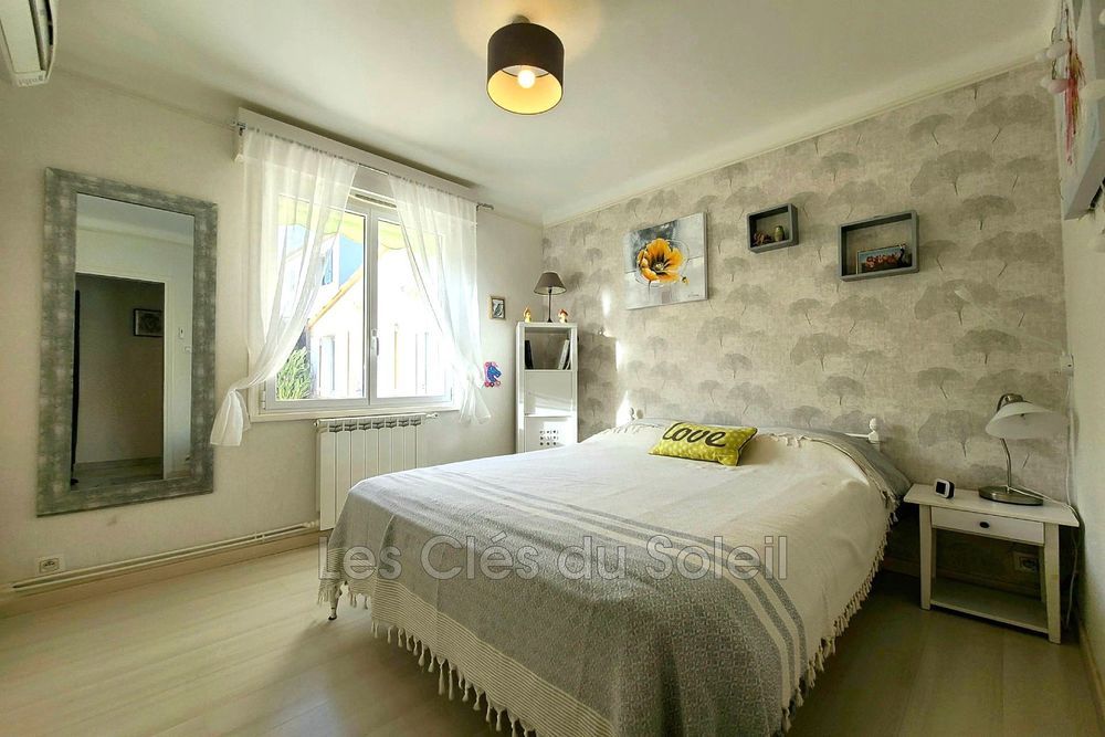 � vendre  Maison Cuers (83390)