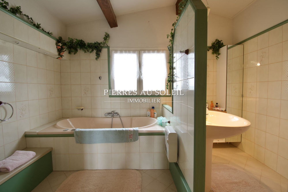 � vendre  Maison M�ze (34140)