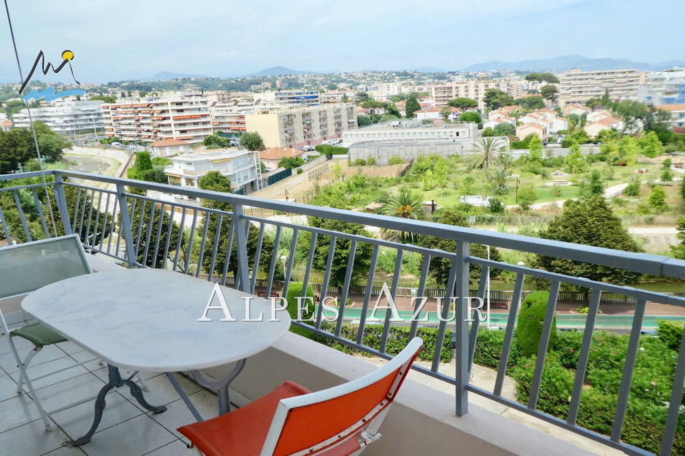 � vendre  Appartement Cagnes-sur-Mer (06800)