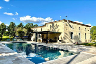  Maison � vendre 10 pi�ces 329 m�