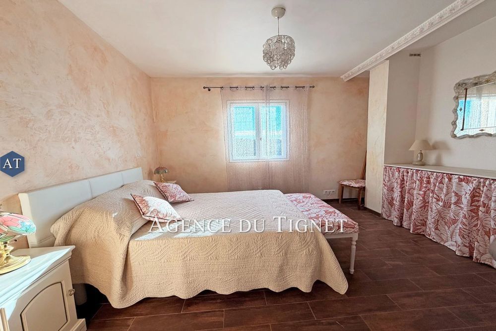 � vendre  Maison Saint-C�zaire-sur-Siagne (06530)
