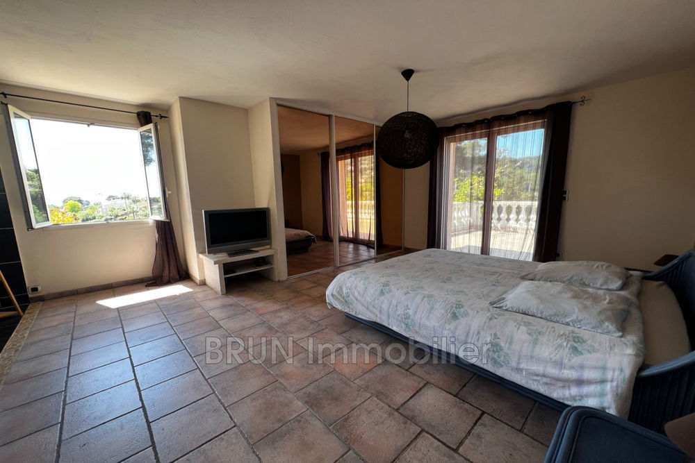 � vendre  Maison Antibes (06600)