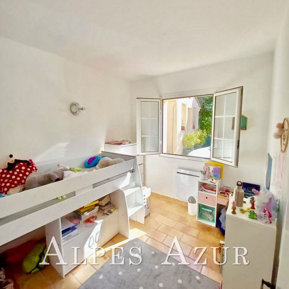 � vendre  Maison Tourrettes-sur-Loup (06140)