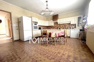  Appartement � louer 5 pi�ces 122 m�