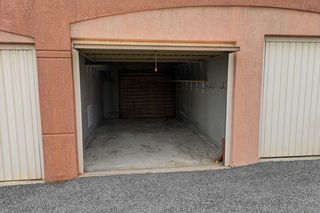  Parking / Garage � vendre 13 m�