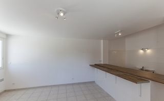  Appartement � louer 3 pi�ces 68 m� Bordeaux