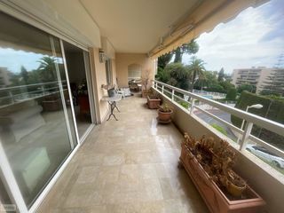  Immeuble � vendre 4 pi�ces 94 m�