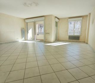  Immeuble � vendre 4 pi�ces 103 m�