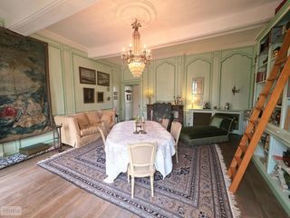  Appartement � vendre 8 pi�ces 268 m�