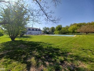  Maison � vendre 9 pi�ces 299 m�