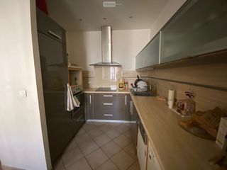  Immeuble � vendre 2 pi�ces 77 m�