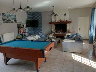  Propri�t�/ch�teau � vendre 12 pi�ces 339 m�