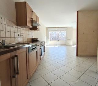  Immeuble � vendre 4 pi�ces 103 m�