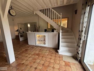  Maison � vendre 9 pi�ces 332 m�