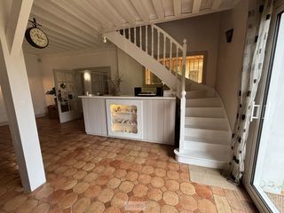  Maison � vendre 9 pi�ces 332 m�