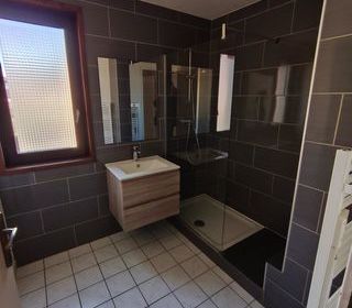  Immeuble � vendre 3 pi�ces 71 m�