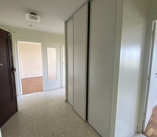  Appartement � louer 2 pi�ces 56 m�