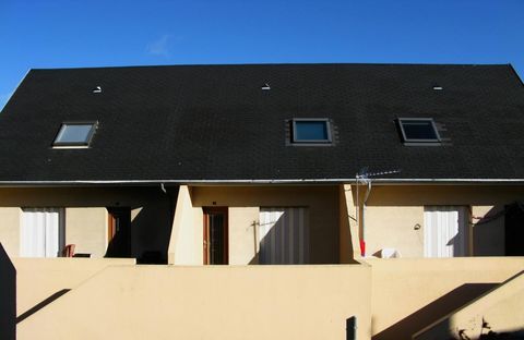   Votre agence France Loire Aubigny S/N�re vous propose cet appartement � la location sur la commune d'Ivoy le Pr� Appartement - 3 pi�ce(s) - 70 m�