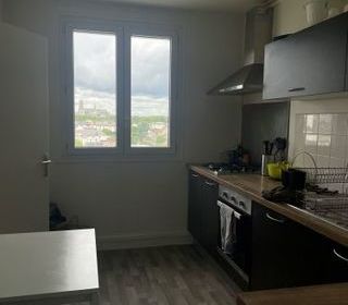  Appartement � louer 4 pi�ces 75 m�